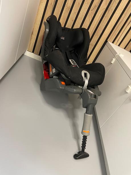 Britax römer isofix + chicco autosedacka zdarma, britax