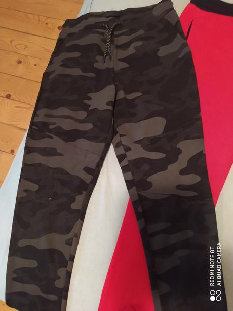 Tepláky, reserved,s