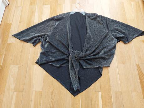 Prehoz na spoločenské šaty, 