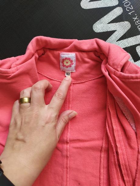 Lososová mikina, 92