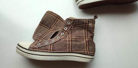 Členkové tenisky, 36