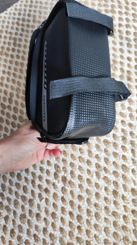 Vodeodolná taška na bicykel s držiakom na teléfon,