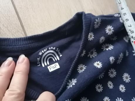 Teplejšie šaty s kvetmi margarétkami, f&f,122