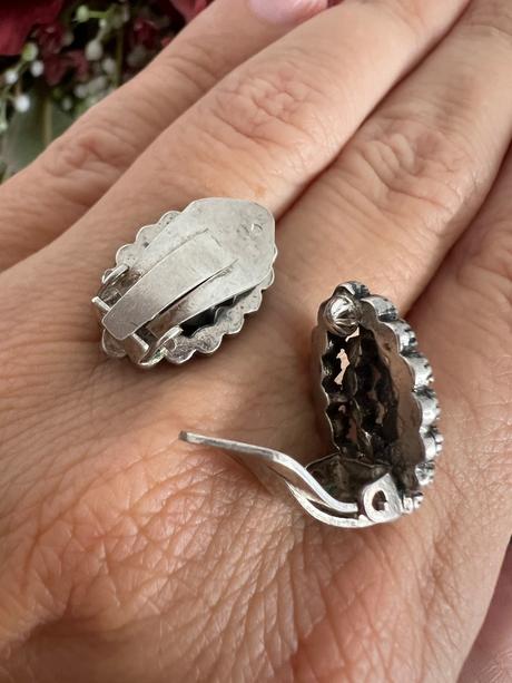 Strozitne nausnice z markazitov, 