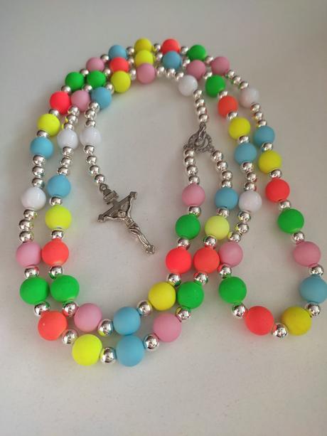 Ruženec s menom a dátumom e130,