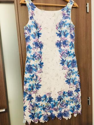 Nááádherné kvetinové šaty, s