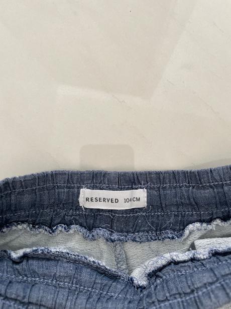 Kratasy 2ks, reserved,104