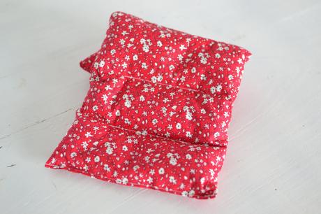 Červený hrejivý vankúš levanduľa, 