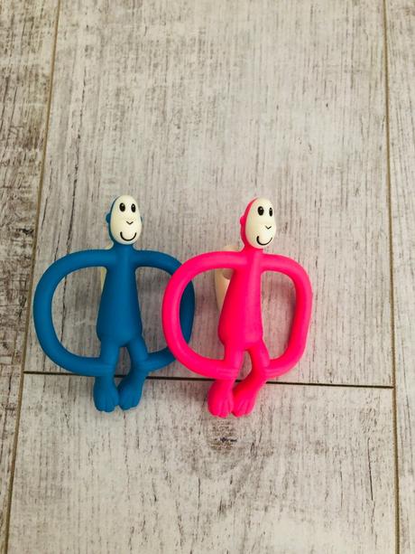 Hryzatko a zubná kefka v 1, 