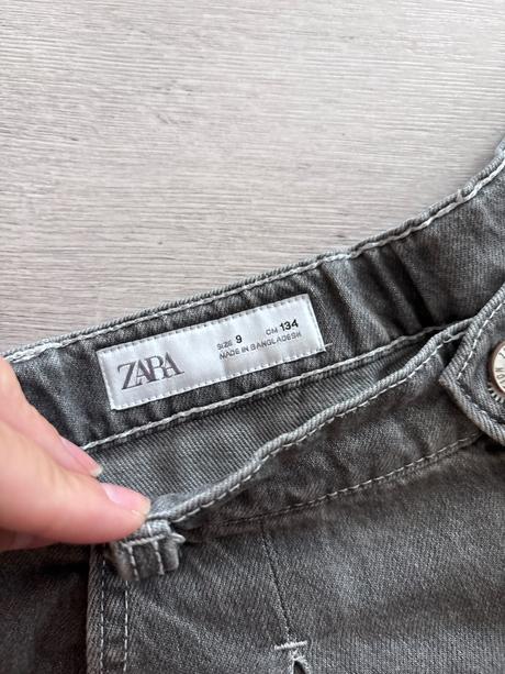 Zara moderne široké džínsy, zara,134