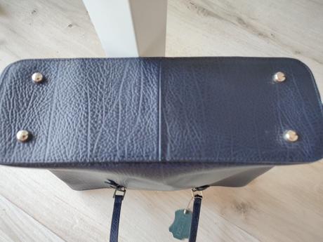 Taška tmavomodrá, lasocki