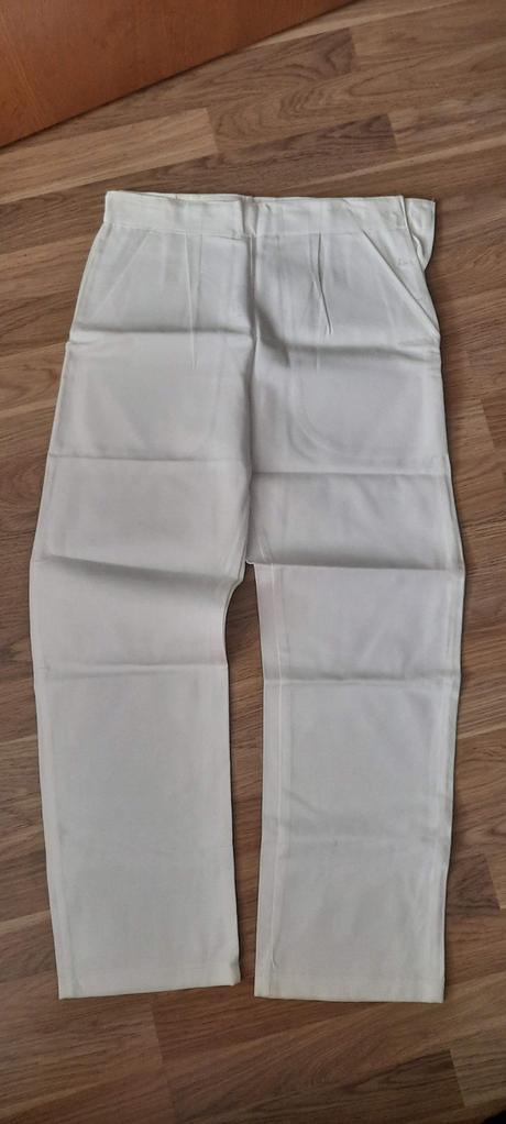 Zdravotnicke nohavice c.40-42, 42