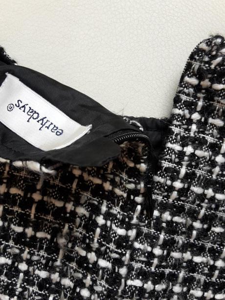 Elegantné šatočky 2x oblečené, early days,86