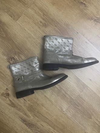 Guess vel. 41, guess,41