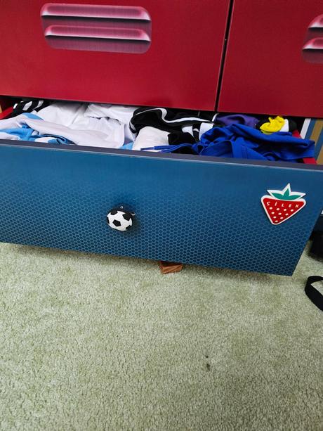 Skriňa futbalová cilek 3dverová,