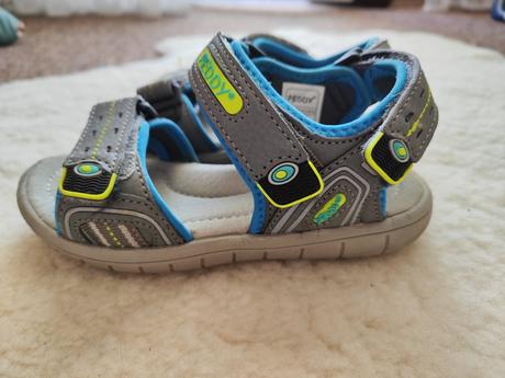 Letne sandalky, peddy,28