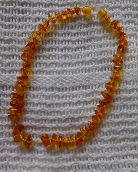 Jantárový náhrdelník pre dieťa,