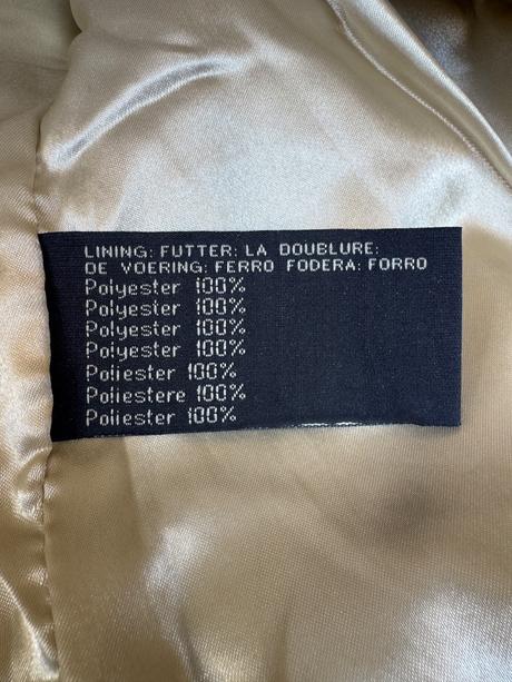 Predám koženú bundu krémovej farby z brúsenej kože, s