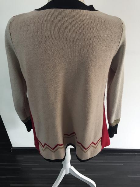 Značkovy a kvalitny svetrík xs/s, xs