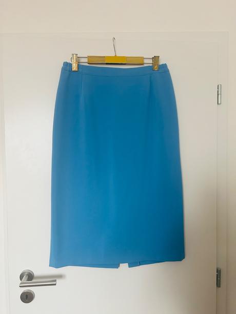 Elegantna sukňa, 44