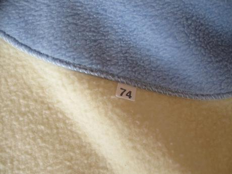 Mikinka so žirafkou, 74, 74