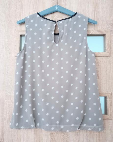 Šifónová blúzka s bodkami, 38