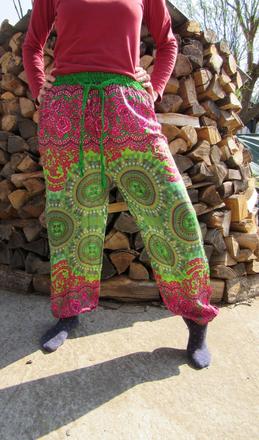 Farebné háremky, m