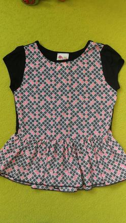 Blúzka s volánom, 122