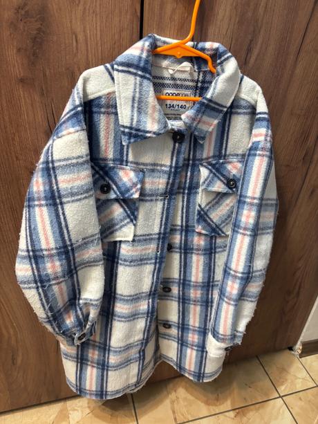 Kozusinovy kabát +jeden grátis, gate,140