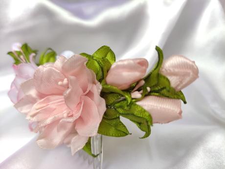 Romantický hrebienok do vlasov, 