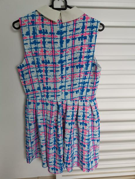 Pestré šaty s límčekom, l