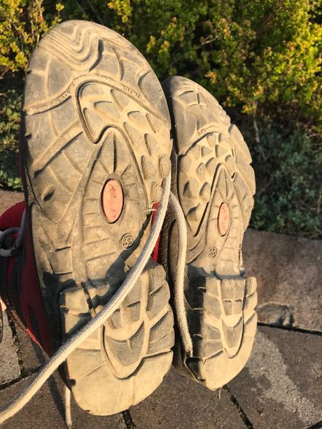 Turisticke topanky, 33