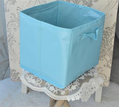 Modrý úložný košík, 