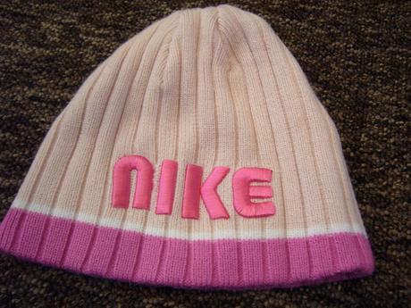 Dievčenská čiapočka, nike,86