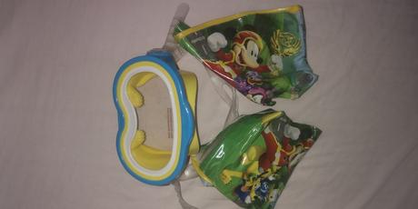 Protišmykove ponošky + okuliare a rukavniky grátis,