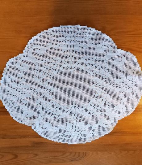 Háčkovaná dečka/obrus, 