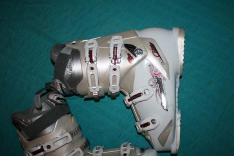 Dámske lyže rossignol famous 156, rossignol,150-159 cm