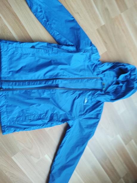 Ponúkam chlapčenskú športovú bundu veľkosť 128/134, lewro,128