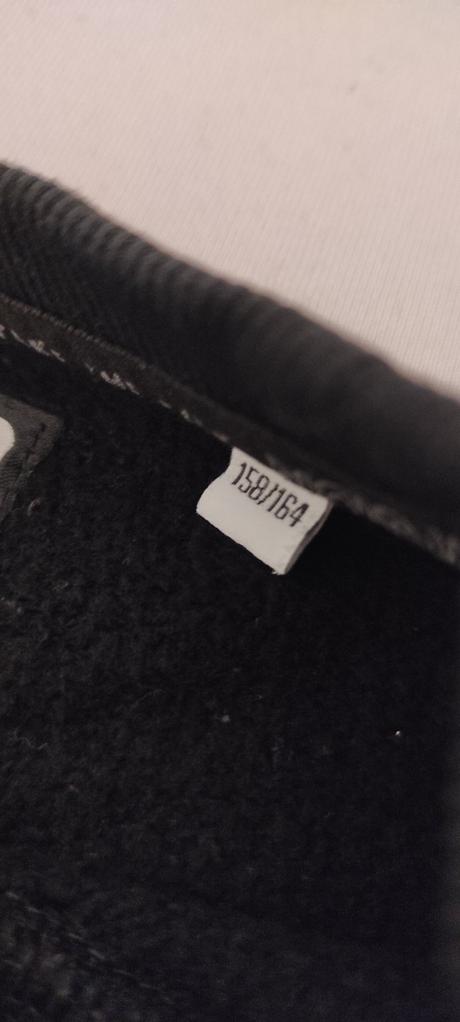 Zaujímavé hrubšie tričko, c&a,158