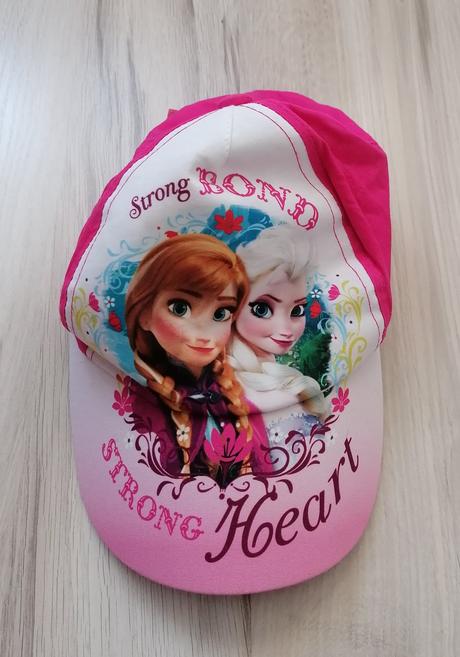 Šiltovka č.52, disney,50