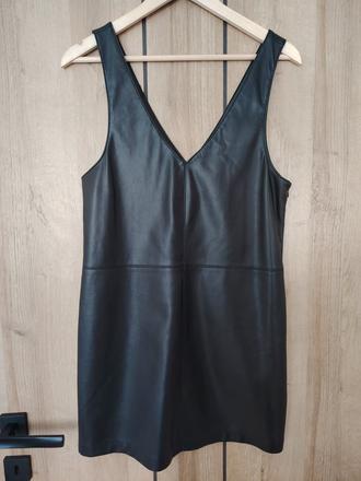Čierne koženkové šaty na ramienka, mango,s