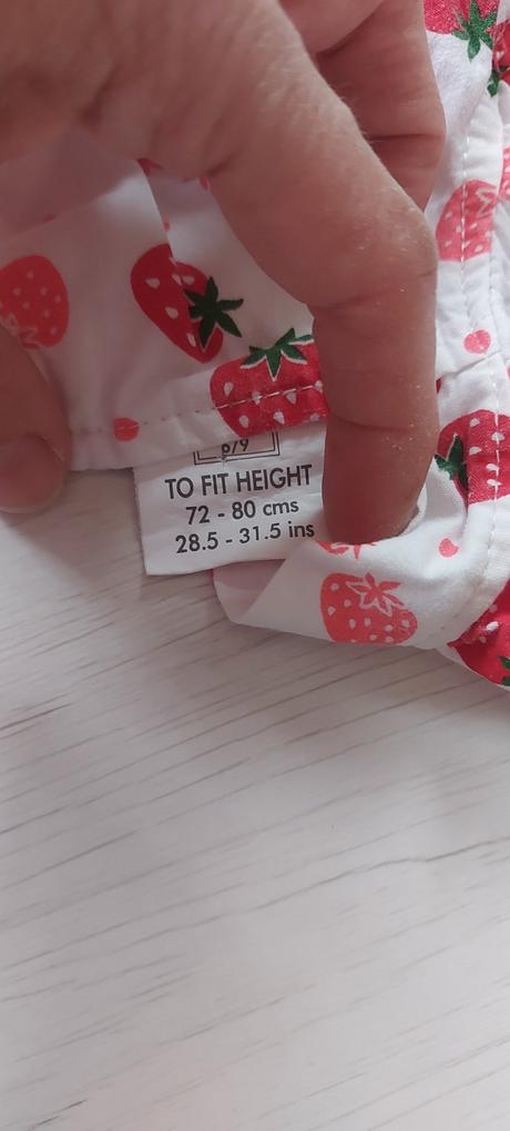 Jahôdkové volánikové šatky -tunika, 74