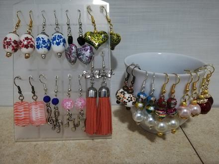 Náušníce, prívesky, náramky,
