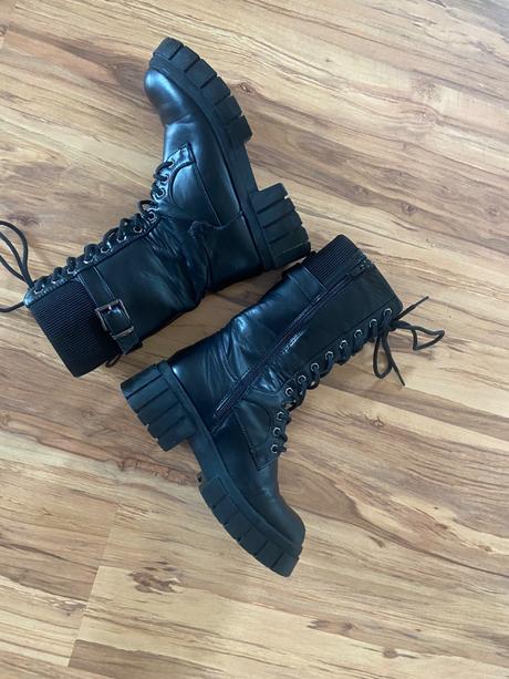 Vysoké čižmičky, 37