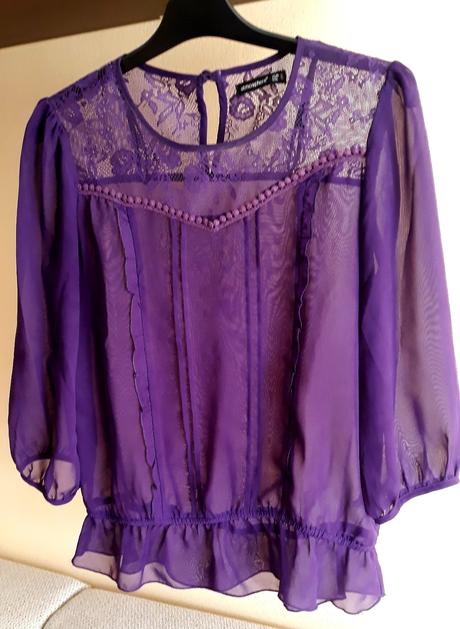 Blúzka, atmosphere,38