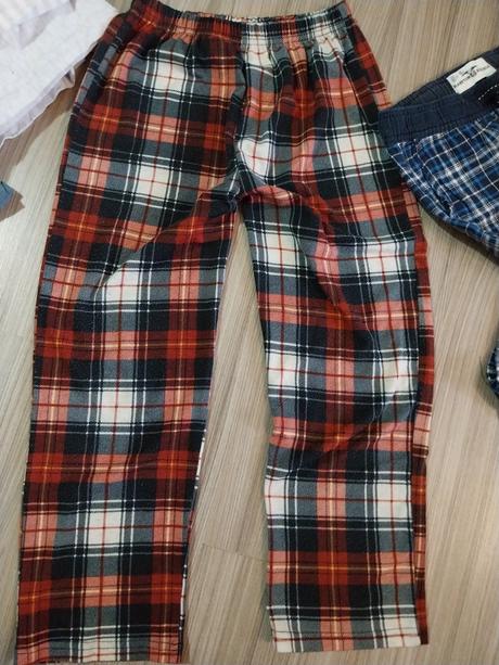 2x pyzamo ..cena spolu, 140