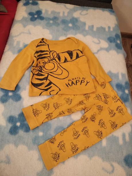 Súprava/pižamko veľkosť 86, disney,86