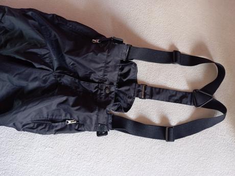 Balík dievčenského oblečenia, 122–134