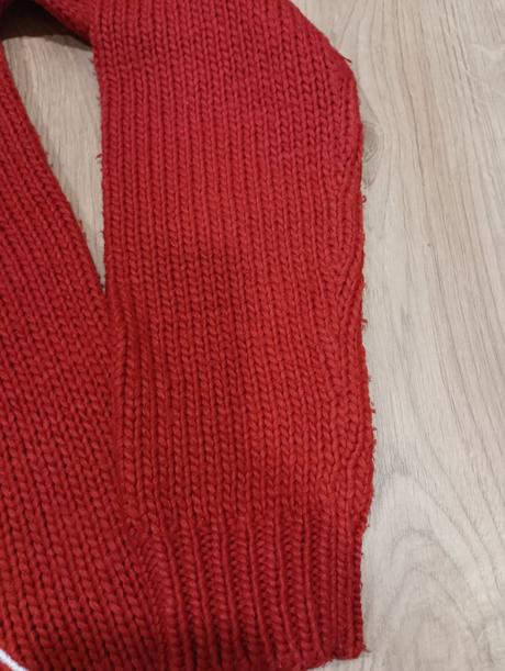 Sveter so sobom, house,xs