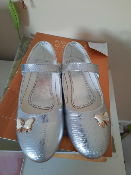 Poltopanky pre dievča, 35